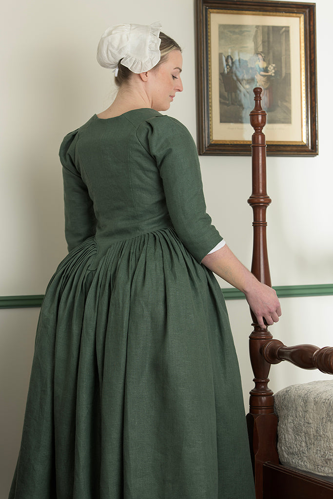 Green Linen Gown | 1770 - 1790